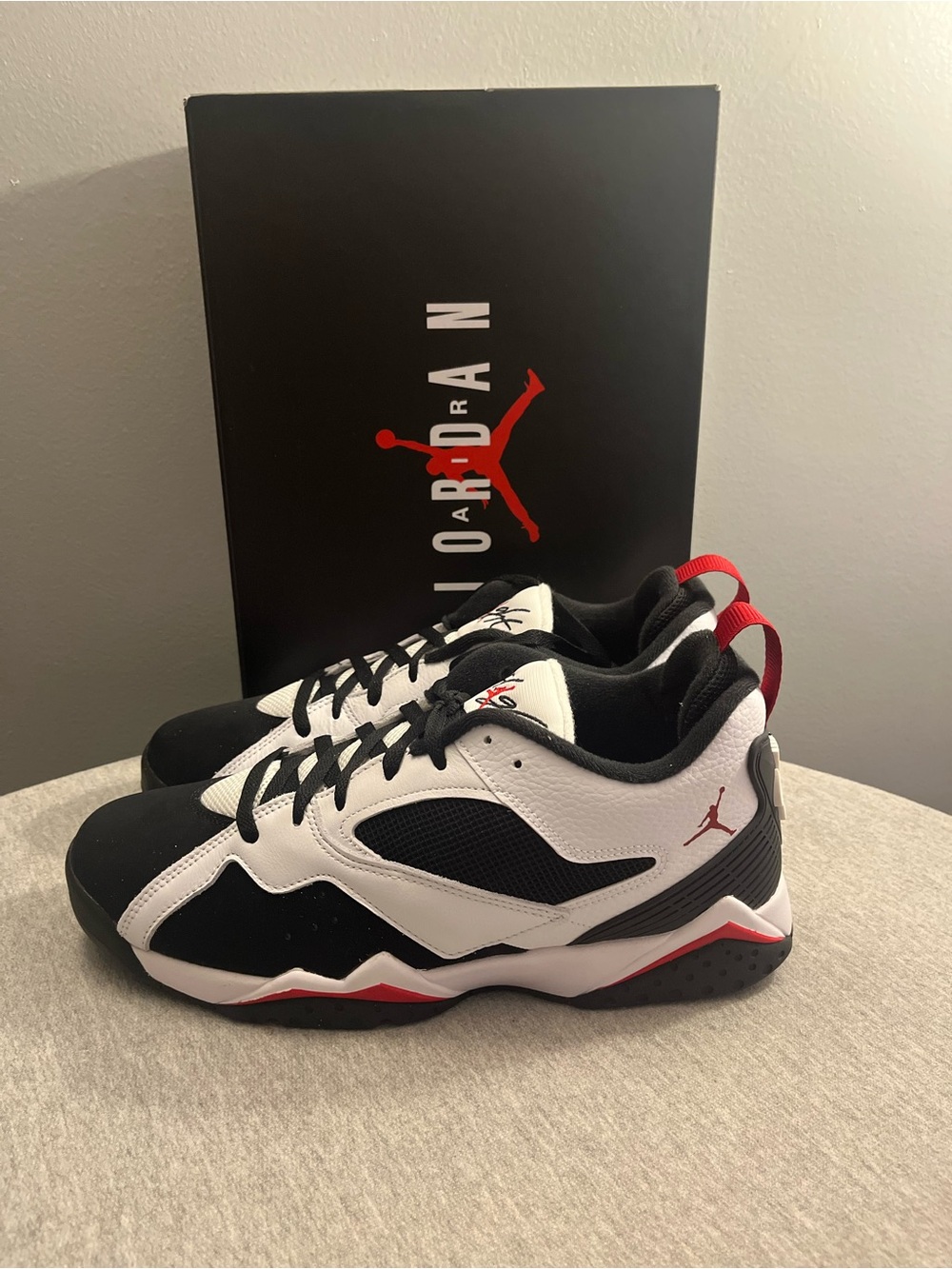 Nike Air Jordan MVP 92 White Black Gym Red Sneakers Men's Size 10 HQ3950-103 - Picture 4 of 12